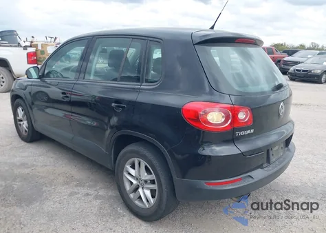 2011 Volkswagen Tiguan S z USA, uszkodzony, nr VIN WVGAV7AX3BW559791